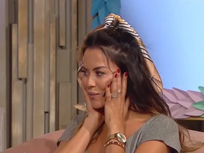 "Vos no tenés oído ni para...": Karina Jelinek recibió duras palabras de Nacha Guevara