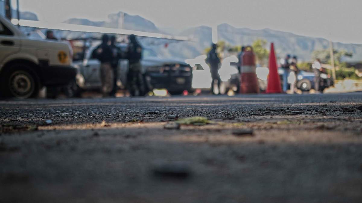 Policías en una escena de crimen