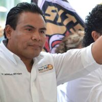 Con bloqueos, trabajadores de Salud  exigen a Cué saldar deudas por 600 mdp