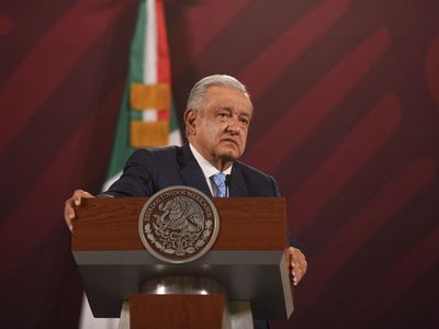 AMLO reprocha que acosen a su hijo José Ramón afuera de su casa: es como si yo fuera a la de Loret