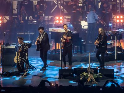 Con fiesta acústica, Café Tacvba celebró sus 33 años