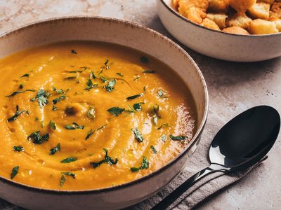 Sopa de calabaza y mascarpone: la receta de Cami Homs que es un 10 y que sorprende por su textura y sabor