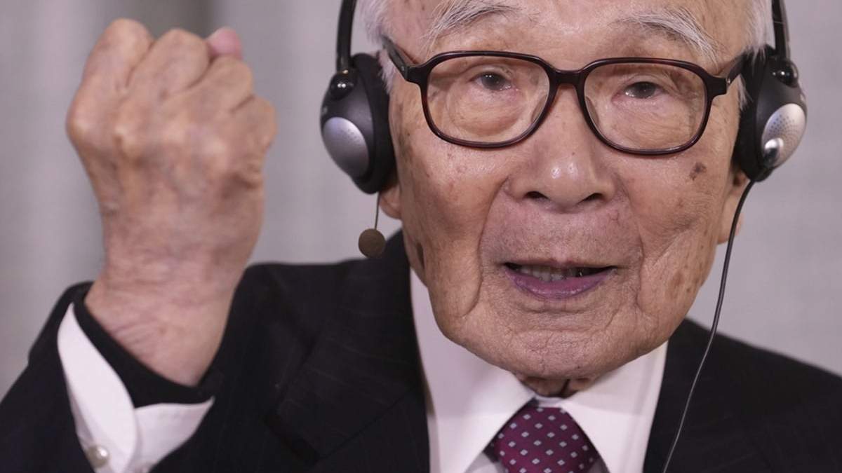 Terumi Tanaka, representante de una organización que ganó el Premio Nobel de la Paz, en Oslo, Noruega