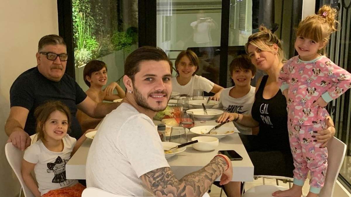 Mauro Icardi y su familia. Fuente: (Instagram)