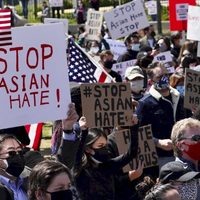 Estadounidenses de origen asiático marchan en San Francisco contra racismo