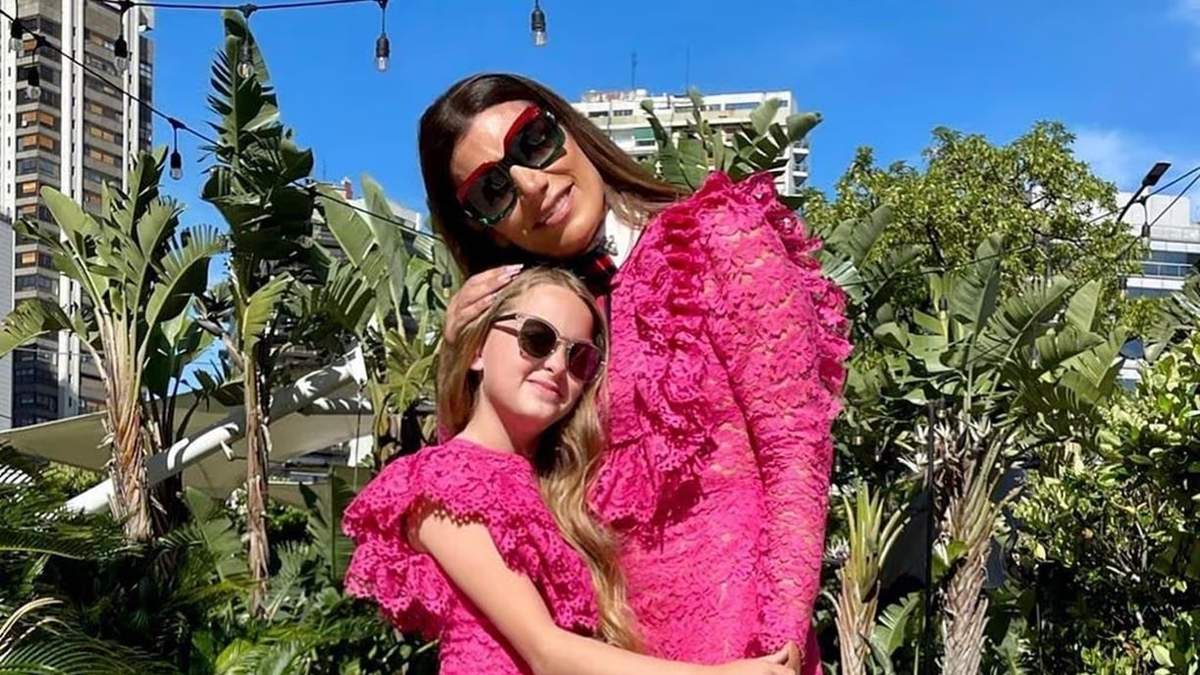 Isabella Goycochea y Flor de la V. Fuente: (Instagram)