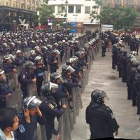 Realiza la CNTE 'sentón” en Juárez tras bloqueo de granaderos hacia el Zócalo