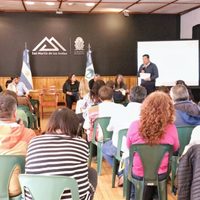 Llancafilo mantuvo un encuentro con concejales y el jefe comunal de San Martín de los Andes