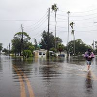 Debby causa inundaciones en Florida y deja al menos cuatro muertos