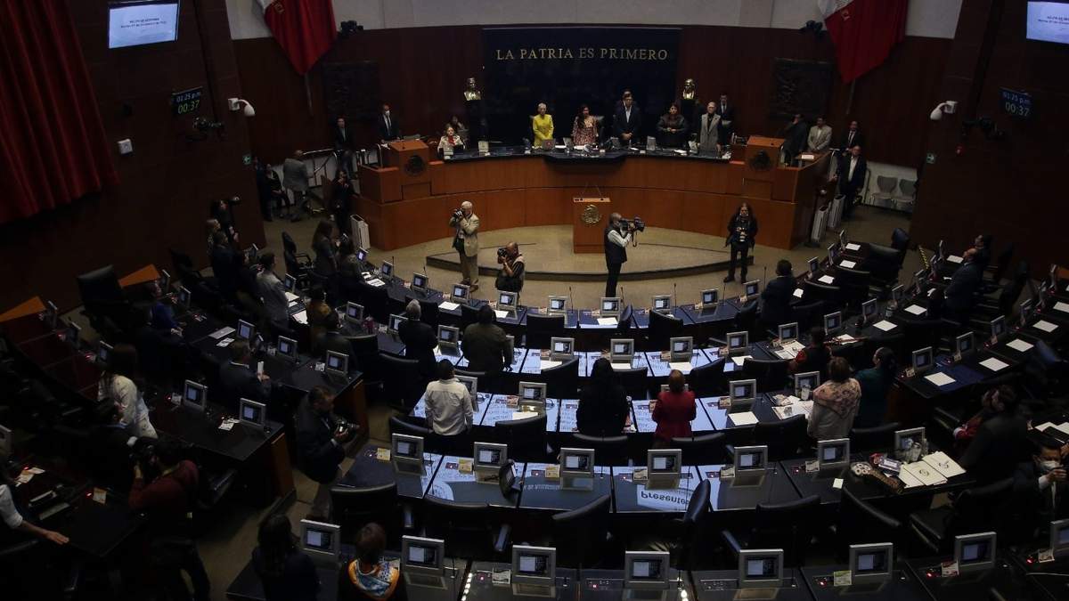 Sesión en el Senado de la República
