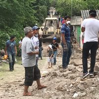 'Aquí nos fue mal, pero la gente no nos deja”, dice la 'autoridad” de Contla, Puebla