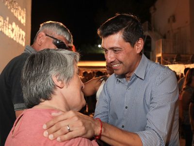 Koopmann anunció la regularización de 30 mil escrituras de viviendas del IPVU