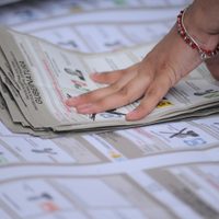 Alertan por la configuración de “un peligroso escenario para la democracia" en Mexico
