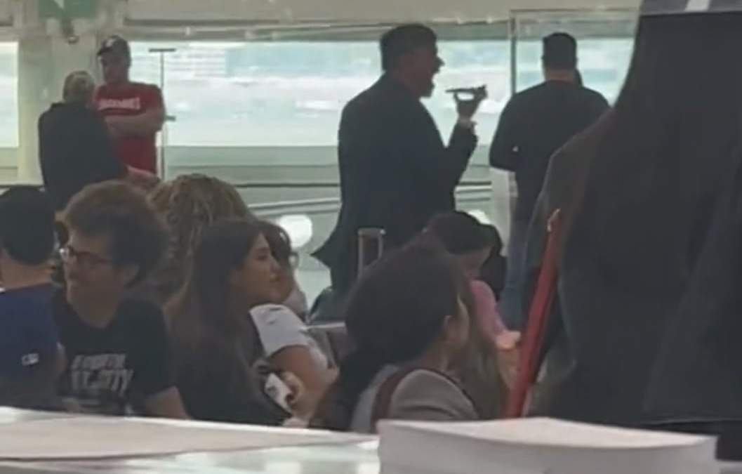 El pasajero tronó contra el gobierno de la Cuarta Transformación