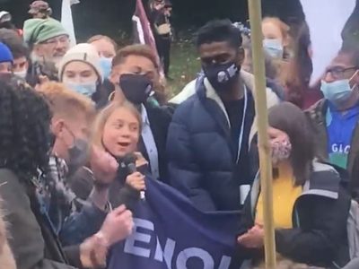 Así respondió Greta Thunberg tras ser grabada coreando consigna con grosería