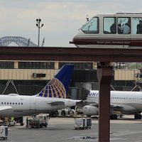 Caos aéreo en Estados Unidos: falta personal, demoras y vuelos suspendidos