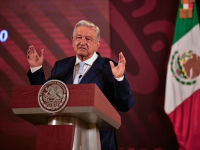 AMLO defiende imagen de la “santa muerte” publicada por Morena; “se llama libertad religiosa”