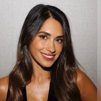 Antonela Roccuzzo tiene los pantalones que serán furor la próxima temporada: mirá cómo los usa