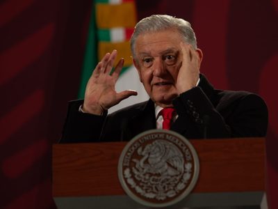 Iberdrola obtuvo concesiones con "abiertas violaciones a la ley": AMLO