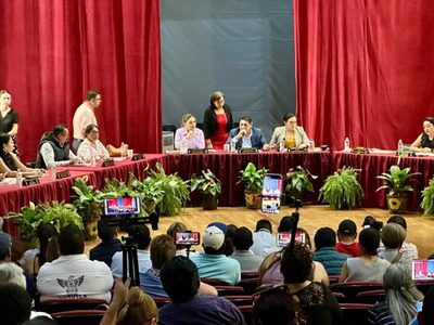 Alcalde de Cuautla dirige sesión de Cabildo presuntamente en estado de ebriedad (Video)