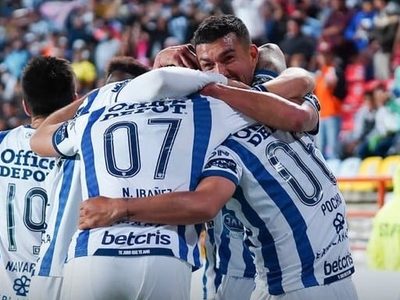 Pachuca es el segundo semifinalista tras derrotar 3-2 al Atlético San Luis