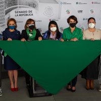 Senadoras anuncian reforma para garantizar derecho a decidir sobre embarazo