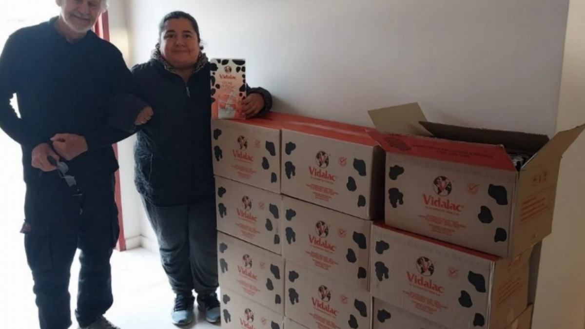 La Fundación Conin, en conjunto con Cáritas, tenía la función de repartir más de 60.000 kilos de leche en la Patagonia. Fuente: (Mejor Informado)