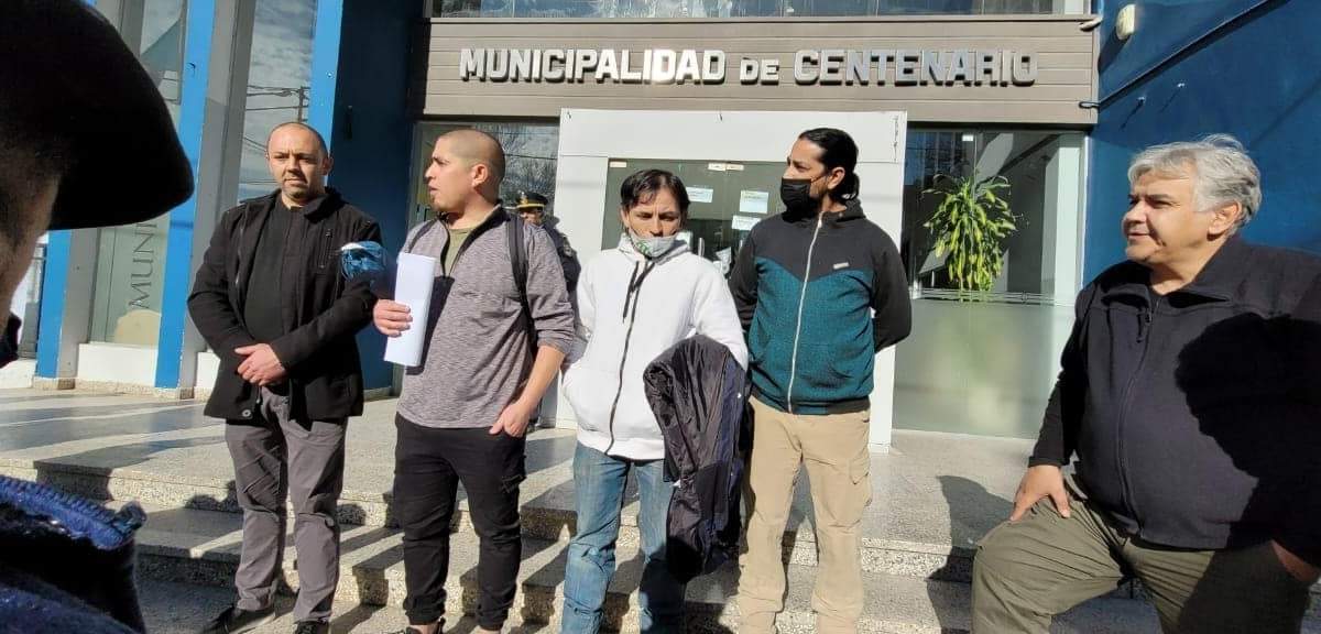 El conflicto surgió porque a una trabajadora de la Secretaría de Deportes que realizaba tareas de maestranza, no le habían renovado el contrato. Fuente: (Facebook)