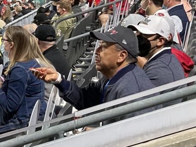 Cesan al coordinador de Salud del Edomex por asistir al Super Bowl