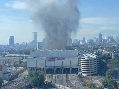 Se incendia Fórum Buenavista; hay 6 lesionados y 300 desalojados (Video)