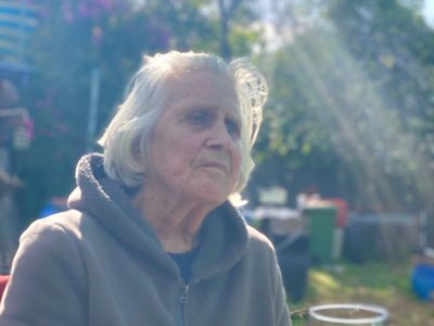Joan Jara: Atravesando el universo