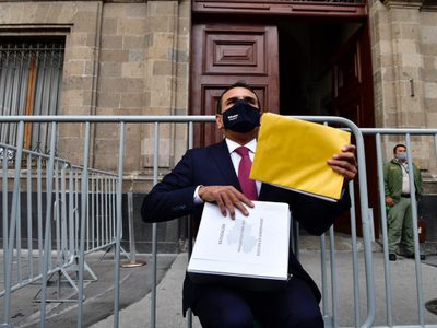 "¿Y si le mandas las pruebas a AMLO con la mamá del Chapo?", sugiere Acosta Naranjo a Silvano