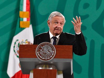 Hay acuerdo con Slim y Sheinbaum para evitar pleito legal por colapso en Línea 12: AMLO