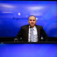Guzmán oficializó el reperfilamiento del pago del bono Dual
