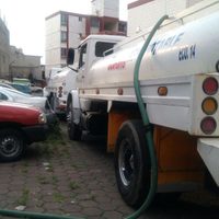 Con pistola en mano, roban pipas de agua en Iztapalapa