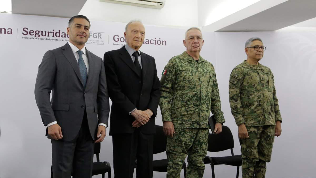 Gabinete de Seguridad en conferencia de prensa por los 29 narcotraficantes "trasladados" a EU