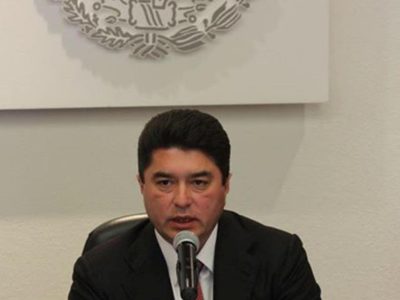 Denuncian a exgobernador de Quintana Roo por destrucción de propaganda electoral