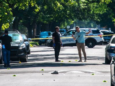 Dos muertos, 19 heridos por tiroteo en fiesta callejera en Detroit