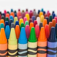 Qué hacer con los pedazos pequeños de crayones: convertilos en uno nuevo y volvelos a utilizar de esta manera
