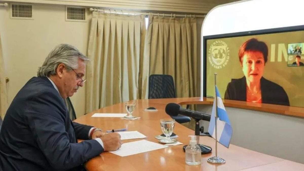 Alberto Fernández, presidente de la Nación, y Kristalina Georgieva, titular del FMI. Fuente: (Twitter)