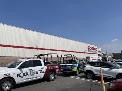 Ejecutan en el estacionamiento de un Costco al abogado "el Niño de Oro” en Puebla