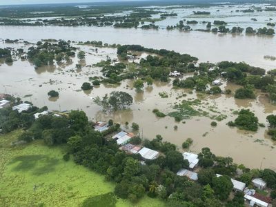 Damnificados por inundaciones exigen que apoyos del gobierno no sean selectivos