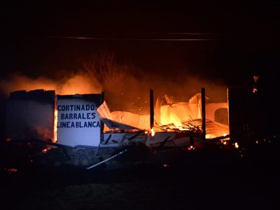 Desesperante incendio en El Bolsón, El Hoyo y Lago Puelo: llegan aviones y brigadistas al rescate