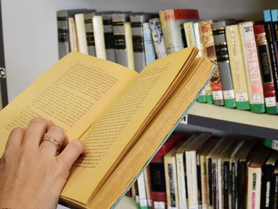 Bibliotecas populares de la provincia tendrán beneficios en la tarifa de luz