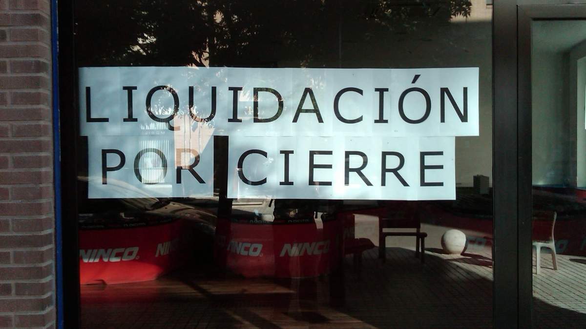Cierre de comercios. Foto: (Twitter)