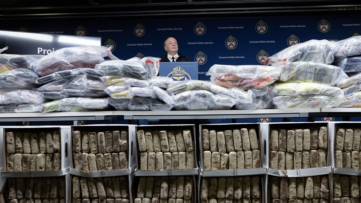 Presentación de la droga incautada