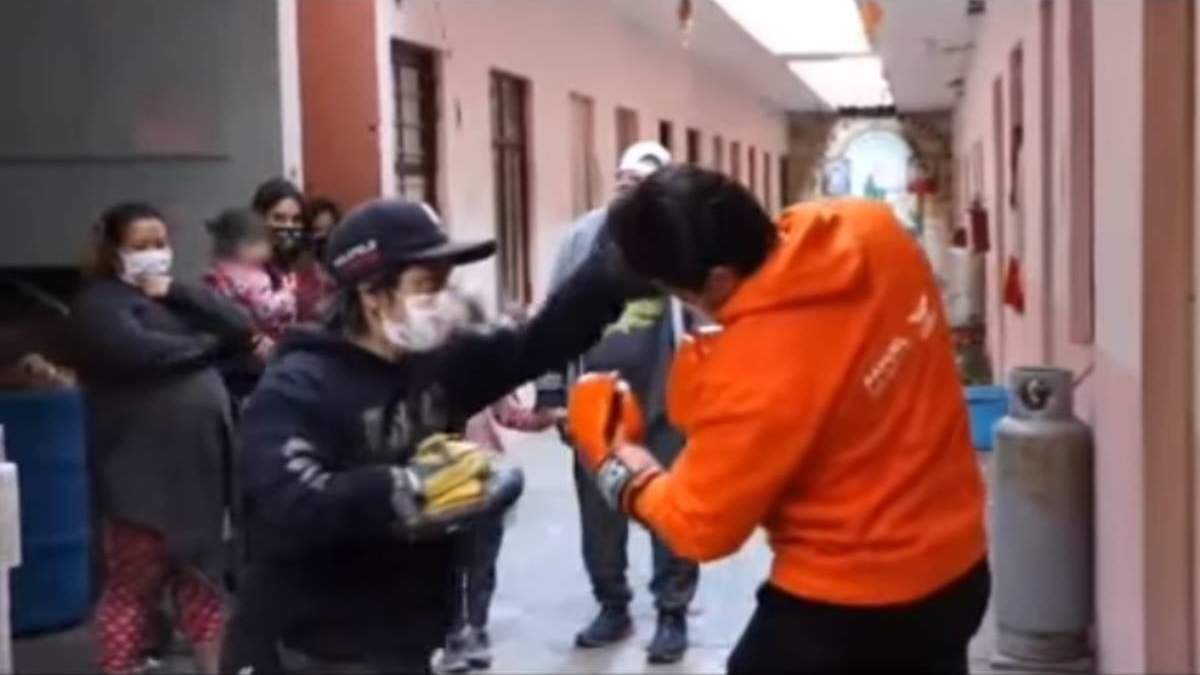 Samuel García practicó box con "La Chiquita" Vázquez
