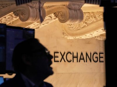 Wall Street sube casi un 3% mientras los mercados mundiales se recuperan