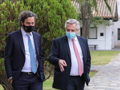 “Cambian de domicilio para ver si logran la amnesia”: el Gobierno se lanzó sobre la oposición
