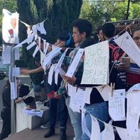 Colegio de Abogados defenderá a profesores de la UAEMex señalados en tendederos del acoso